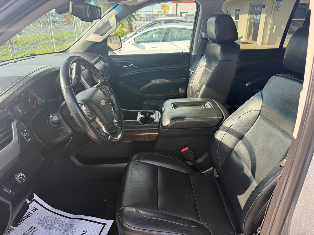 2019 Chevrolet Suburban Image 11