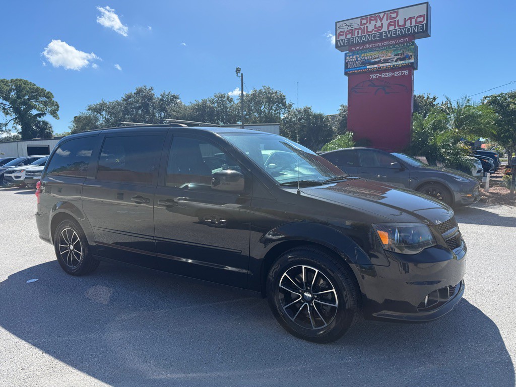 2016 Dodge Grand Caravan Image 1