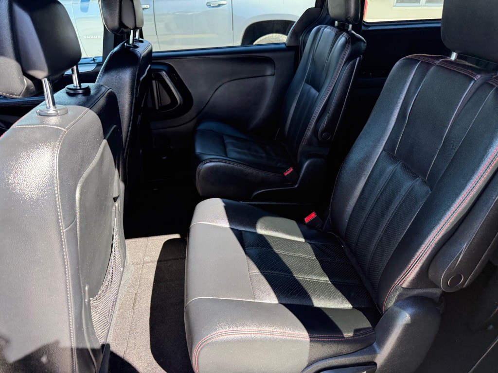 2016 Dodge Grand Caravan Image 13