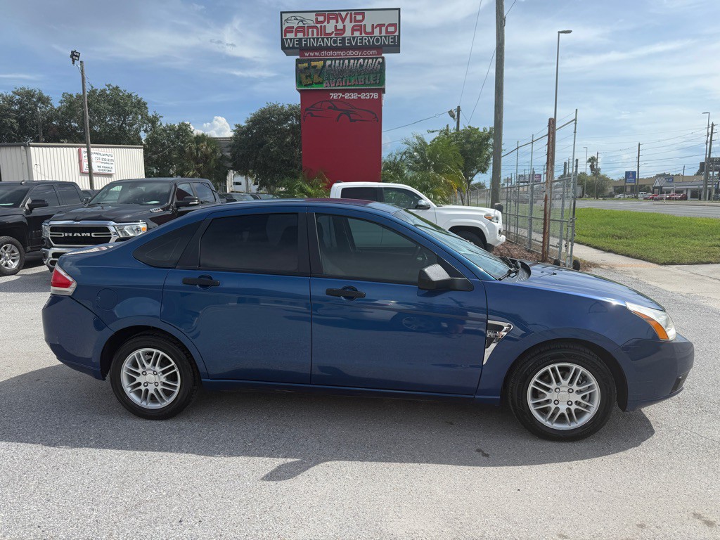 2008 Ford Focus Image 3