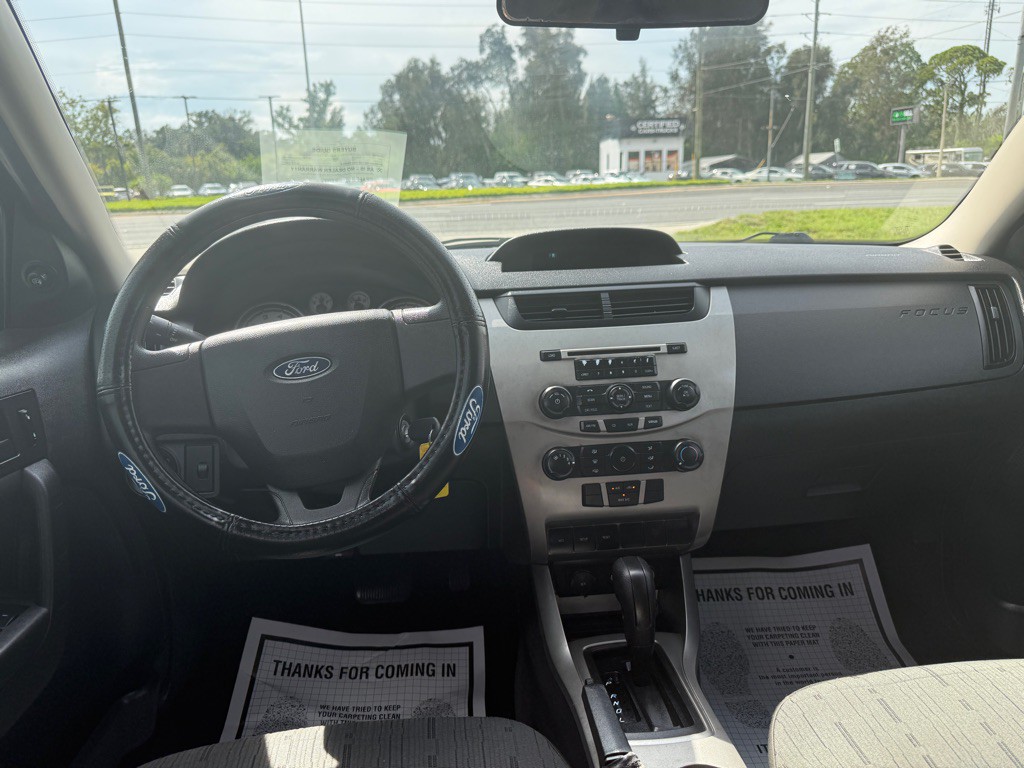 2008 Ford Focus Image 10