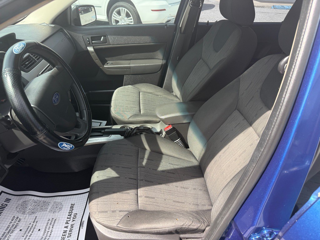 2008 Ford Focus Image 11