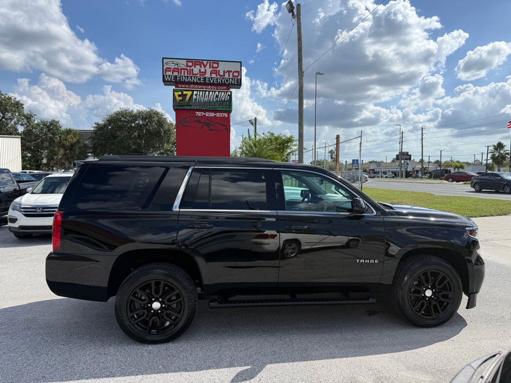 2019 Chevrolet Tahoe Image 3