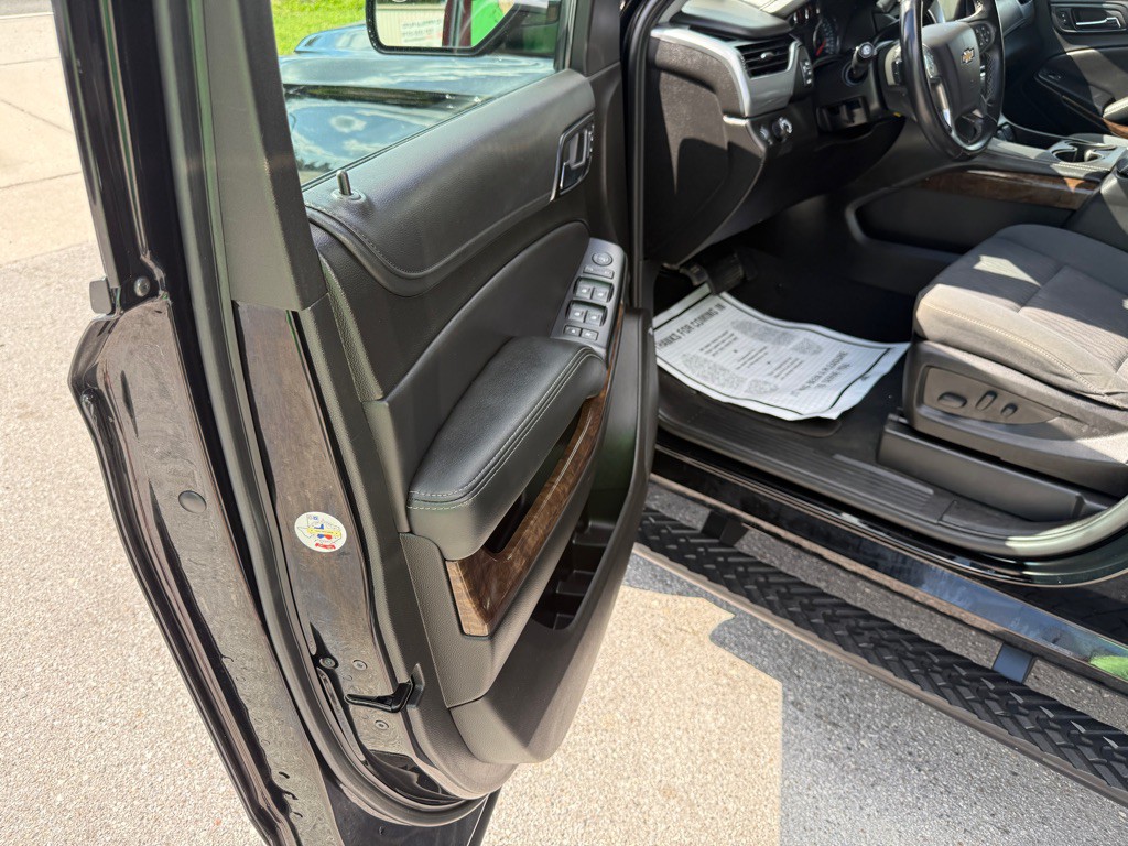 2019 Chevrolet Tahoe Image 12