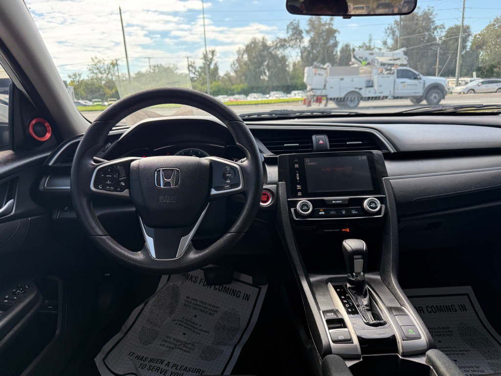 2018 Honda Civic Image 10
