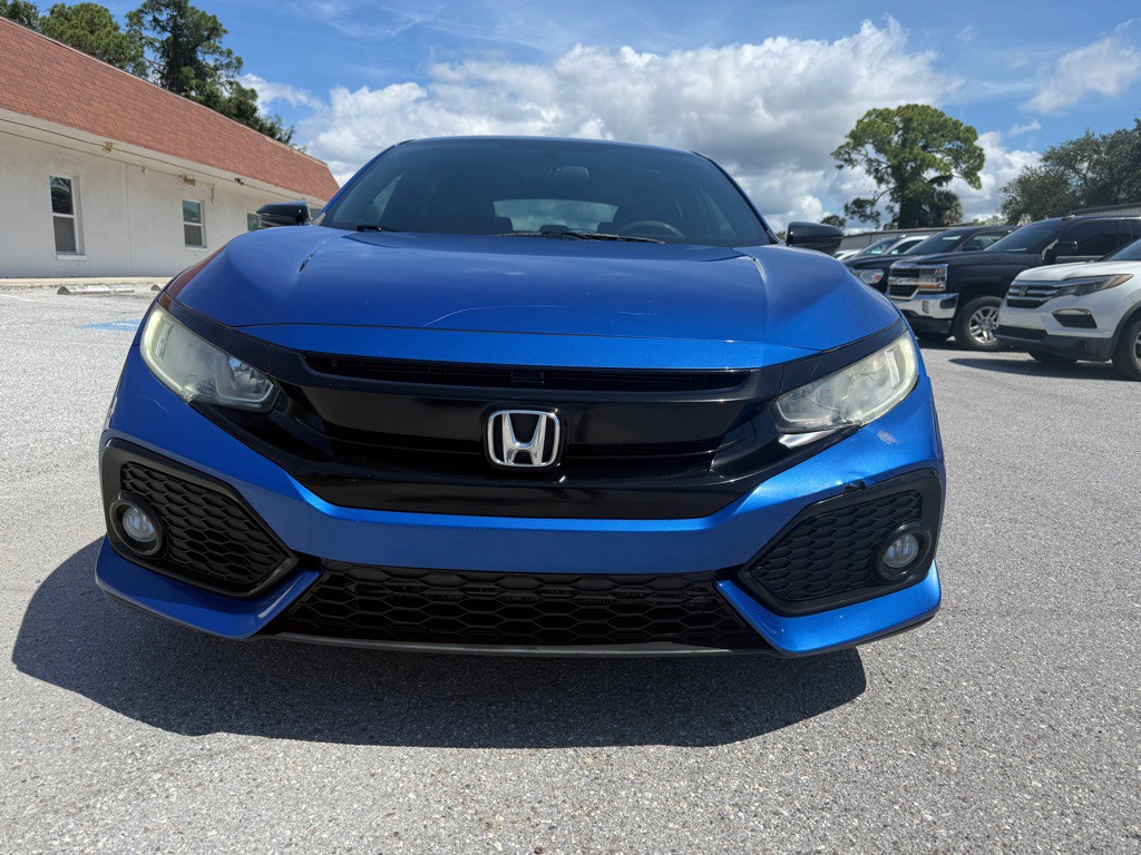 2018 Honda Civic Image 9