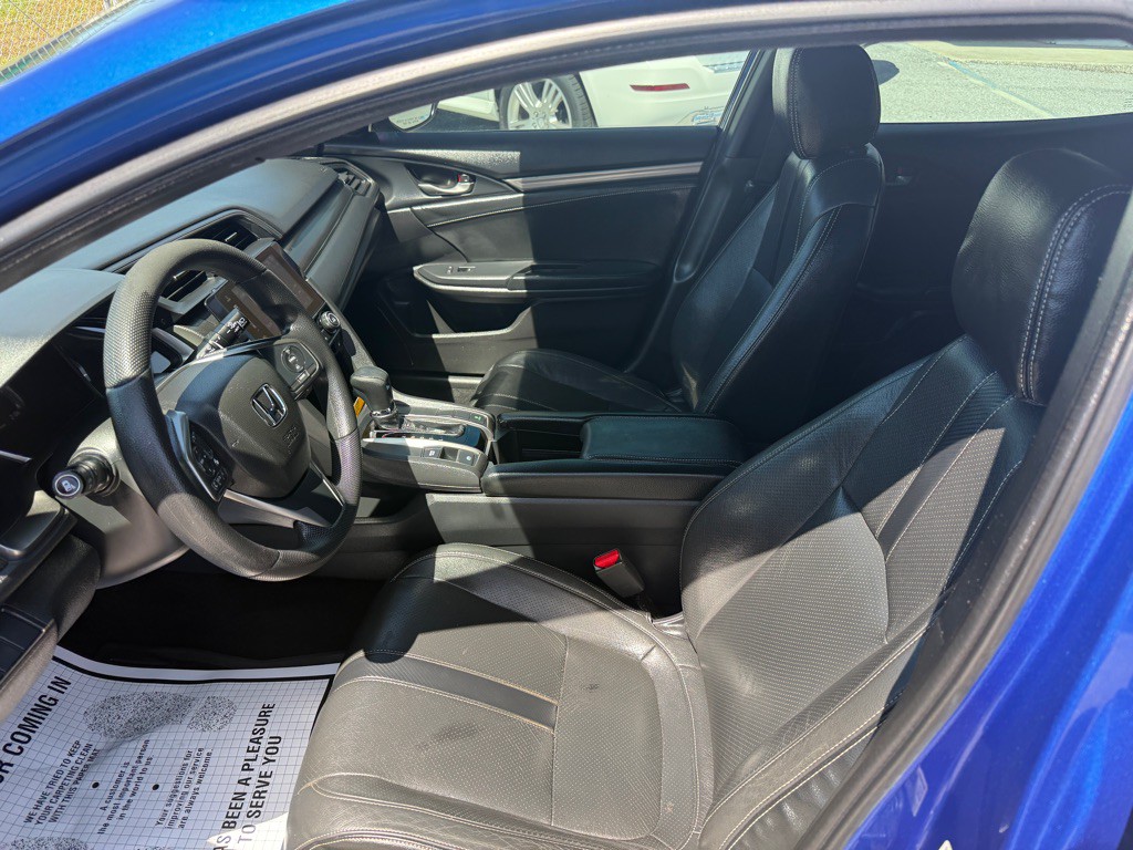 2018 Honda Civic Image 11
