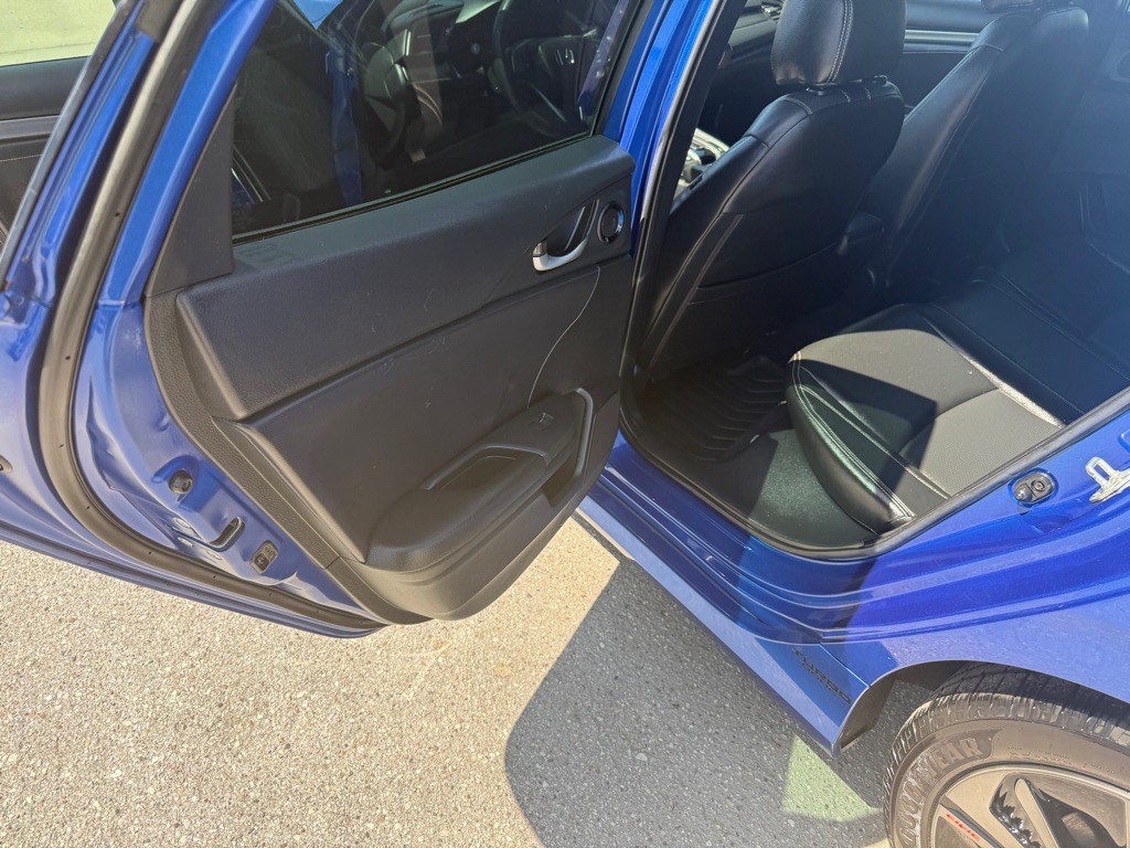 2018 Honda Civic Image 14