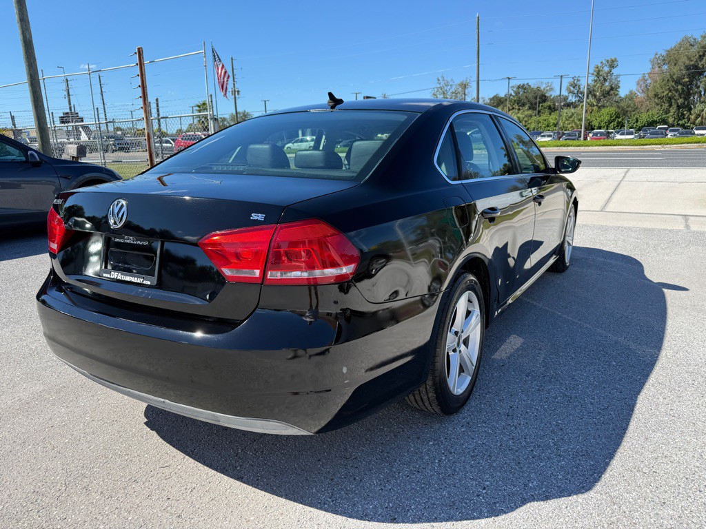 2012 Volkswagen Passat Image 4