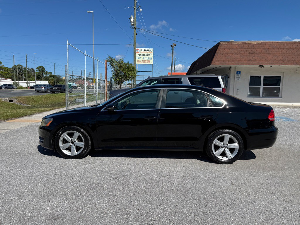 2012 Volkswagen Passat Image 7