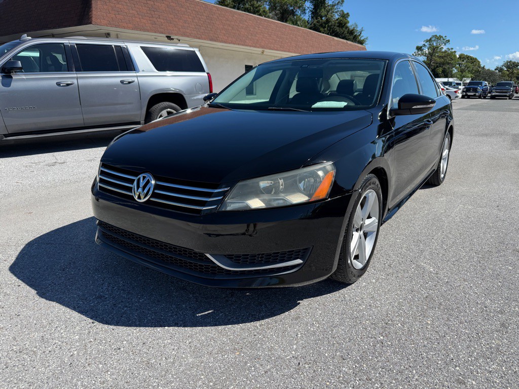 2012 Volkswagen Passat Image 8