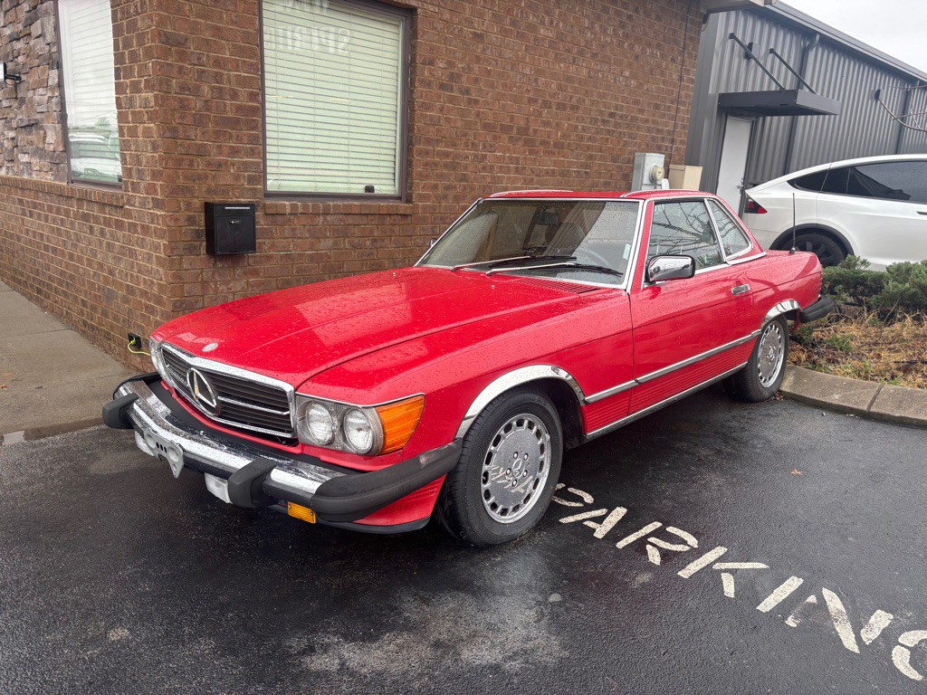 1988 Mercedes-Benz 560-Class Image 1