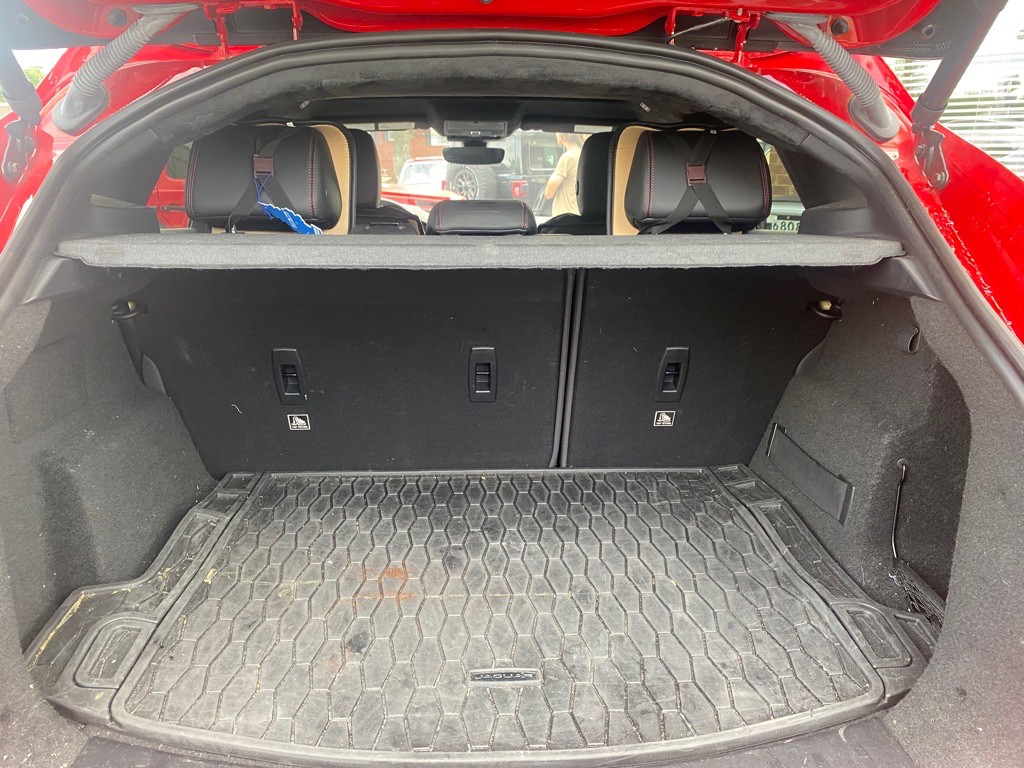 2018 Jaguar E-pace Image 11