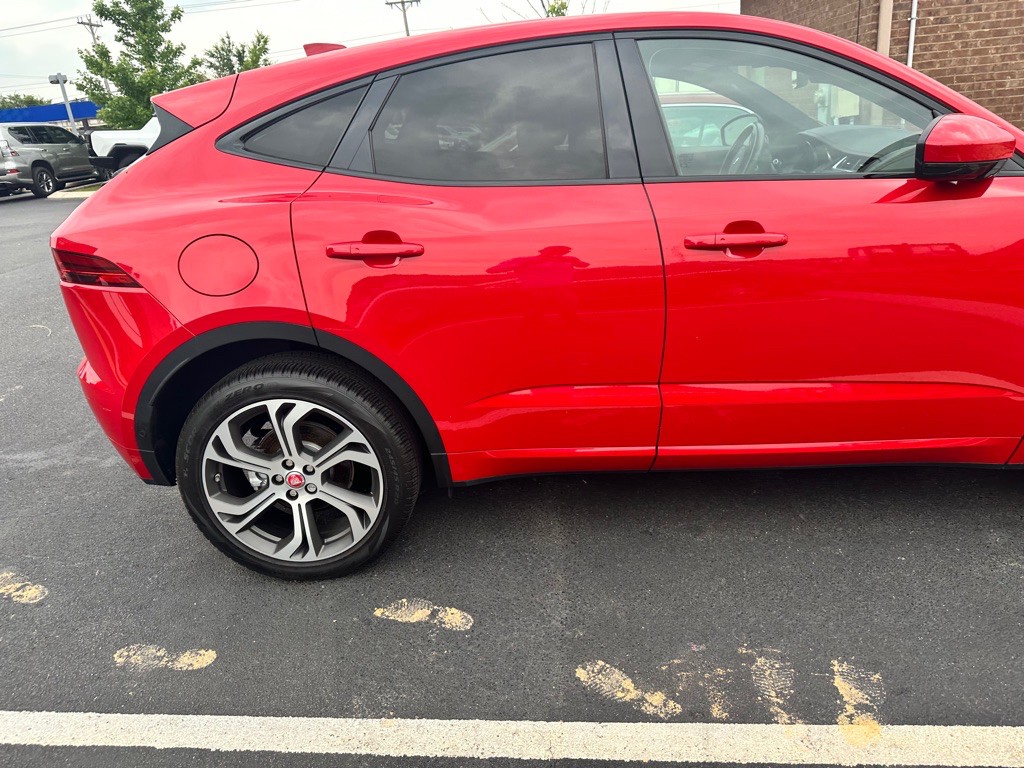 2018 Jaguar E-pace Image 19