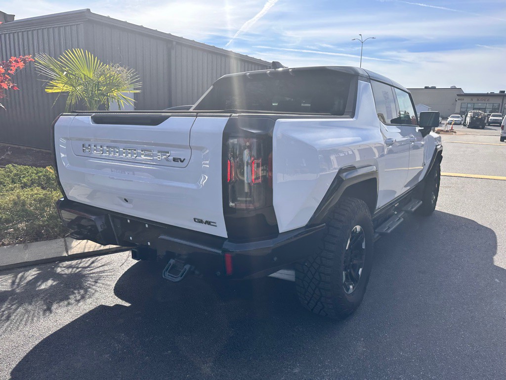 2023 GMC Hummer Pickup Image 4