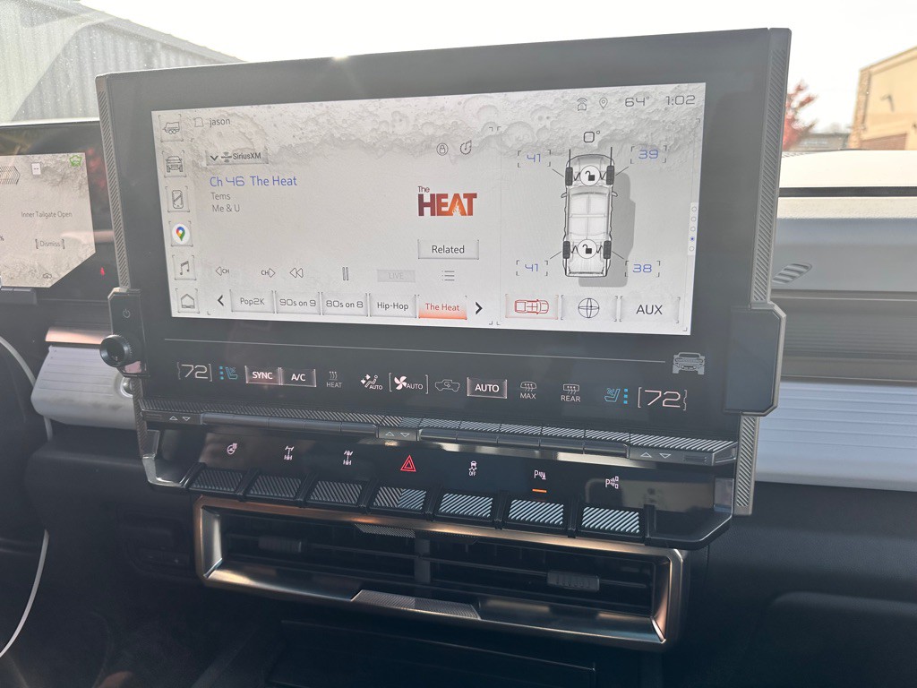 2023 GMC Hummer Pickup Image 10