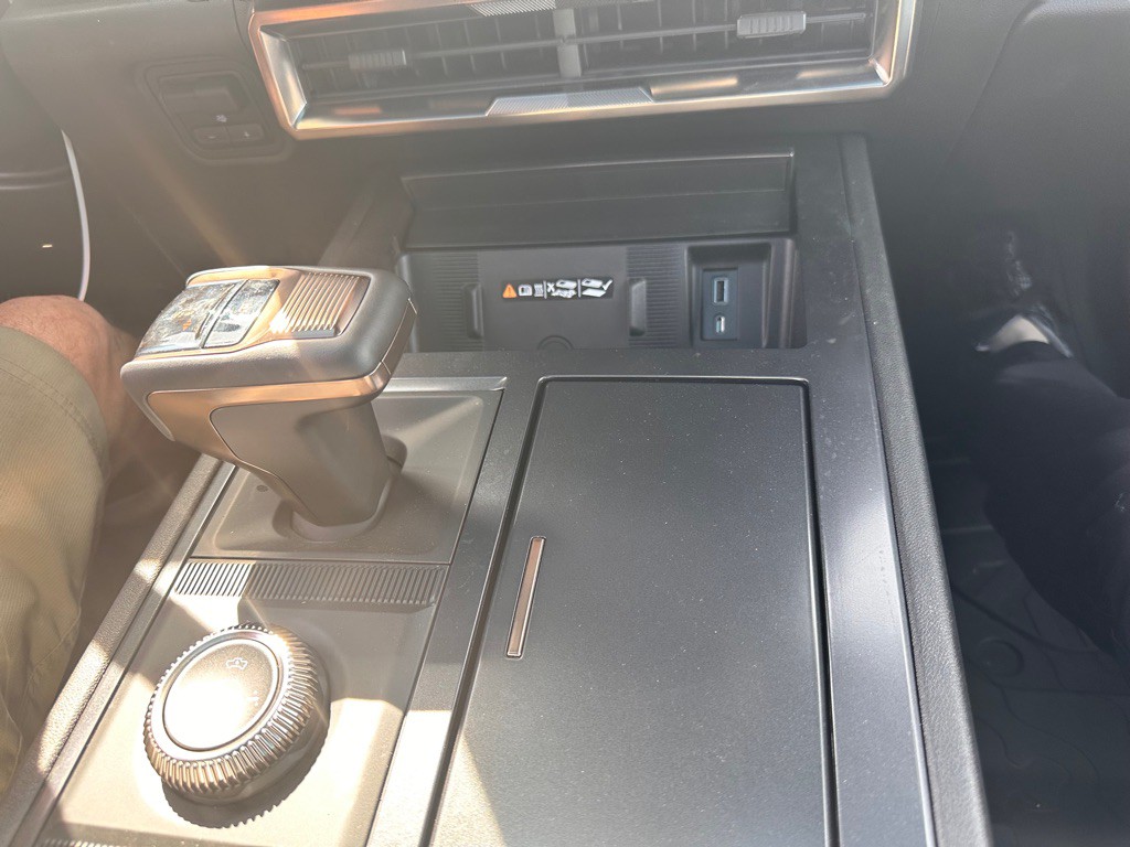 2023 GMC Hummer Pickup Image 12