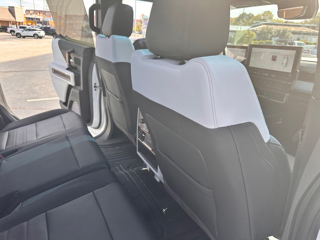 2023 GMC Hummer Pickup Image 23
