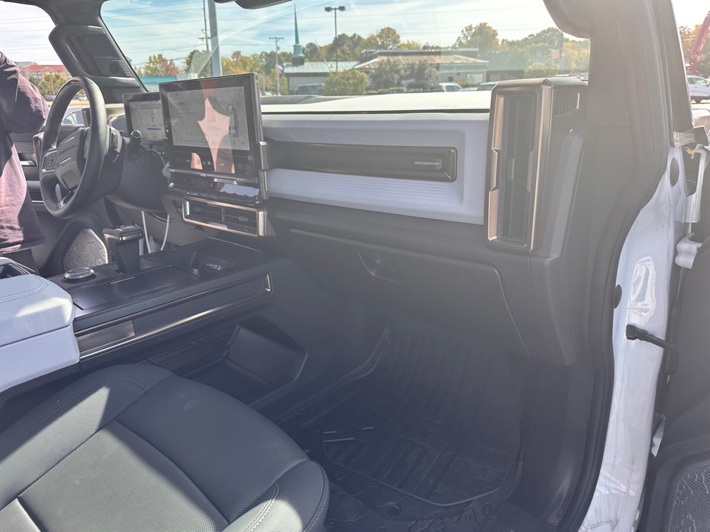 2023 GMC Hummer Pickup Image 26