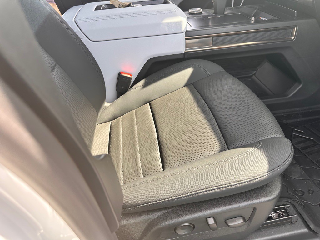 2023 GMC Hummer Pickup Image 28