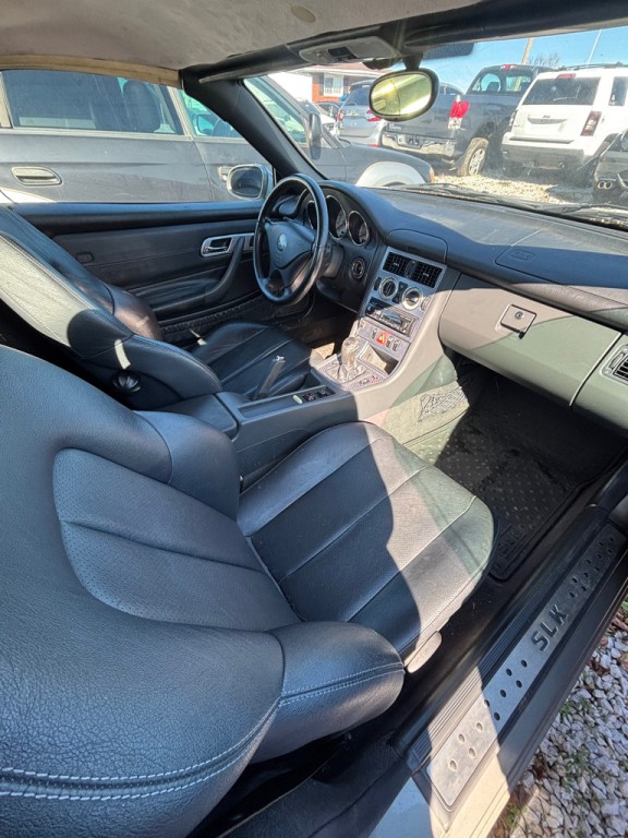 2004 Mercedes-Benz SLK-Class Image 6