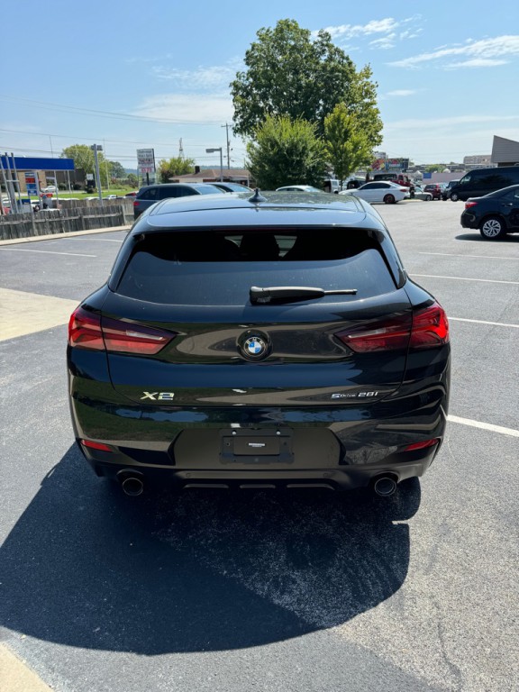 2022 BMW X2 Image 2