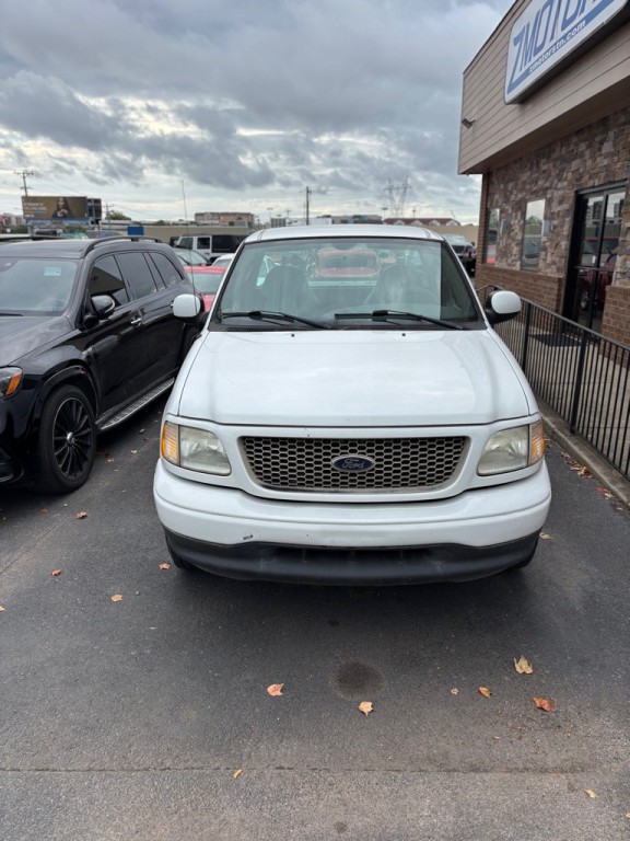 2003 Ford F-150 Image 2