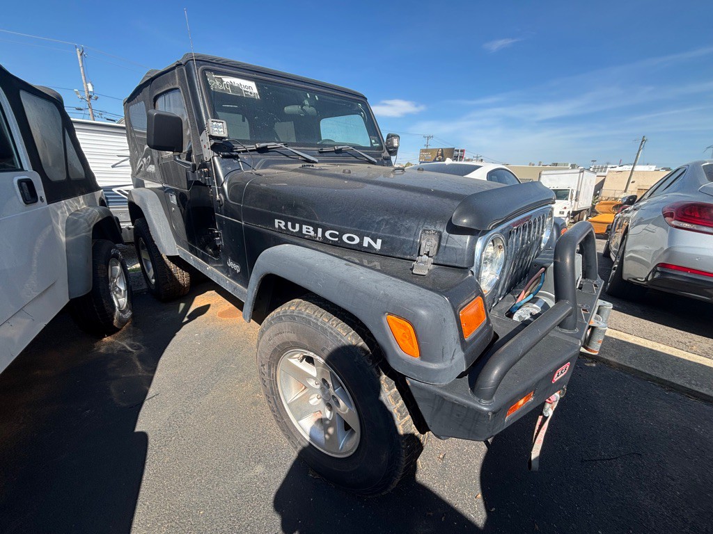 2005 Jeep Wrangler Image 2