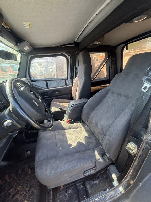 2005 Jeep Wrangler Image 6
