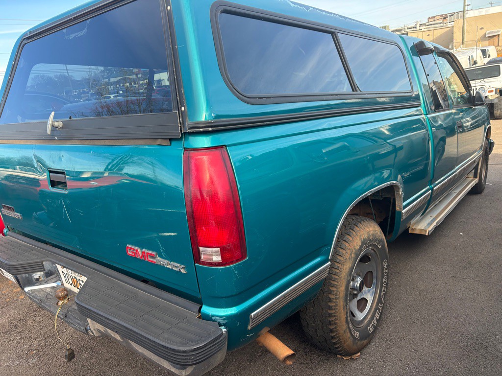 1996 GMC Sierra 1500 Image 3