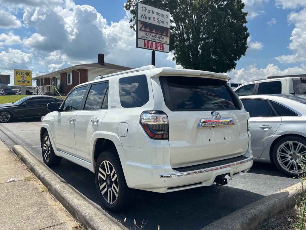 2023 Toyota 4Runner Image 4
