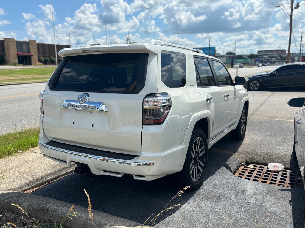 2023 Toyota 4Runner Image 5