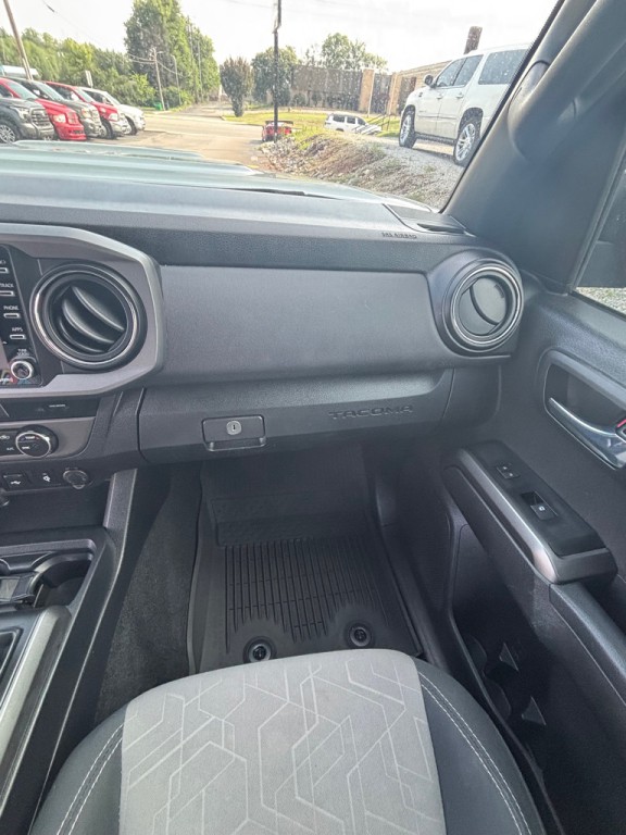 2022 Toyota Tacoma Image 12