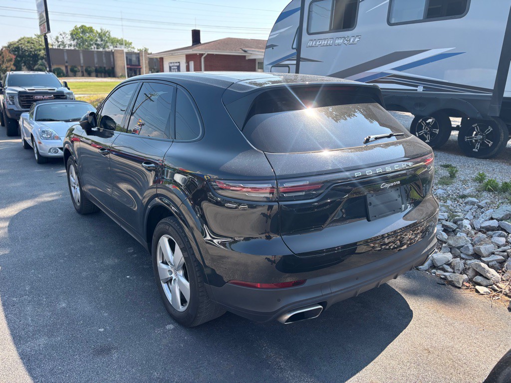 2022 Porsche Cayenne Image 5