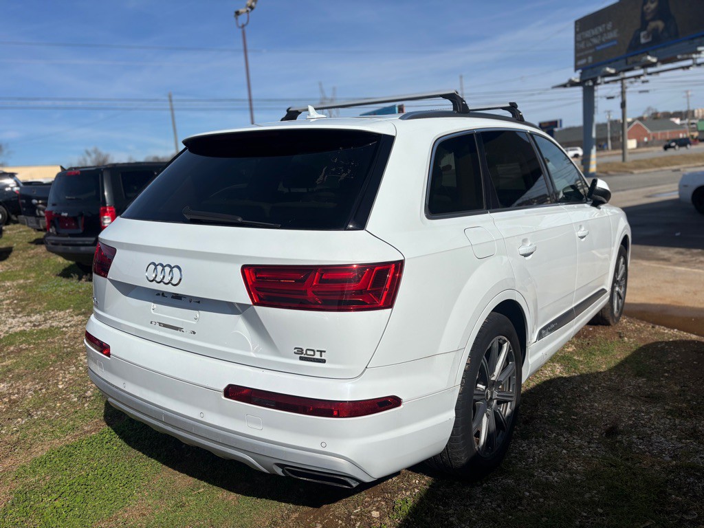 2017 Audi Q7 Image 5
