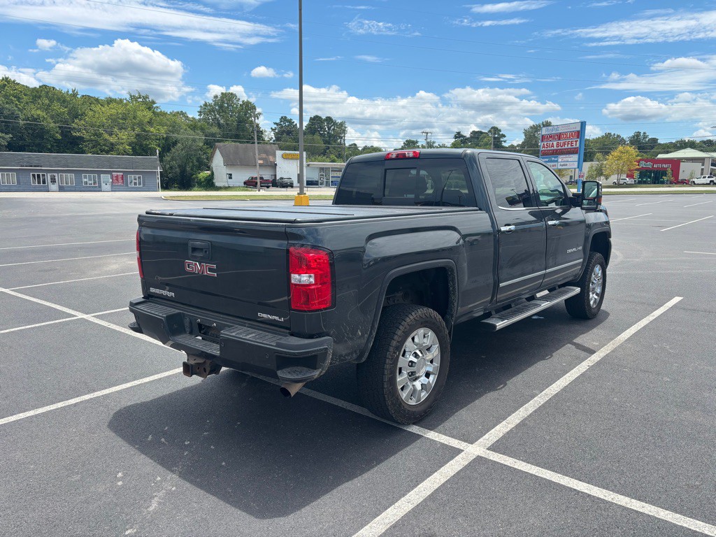 2017 GMC Sierra 2500 Image 4