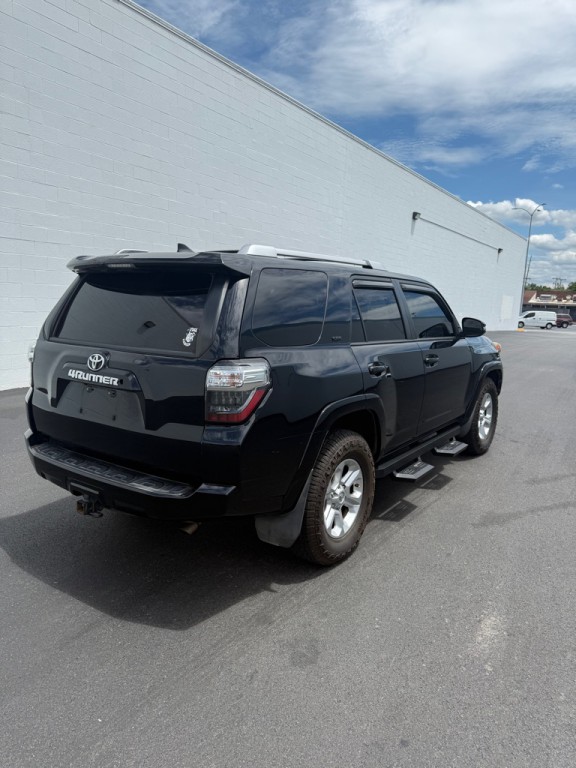 2016 Toyota 4Runner Image 4