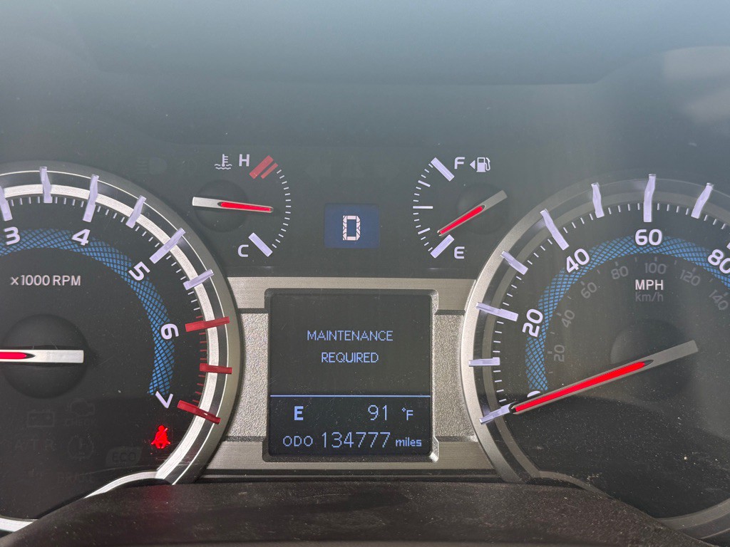 2016 Toyota 4Runner Image 9