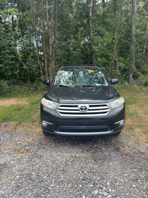 2011 Toyota Highlander Image 2