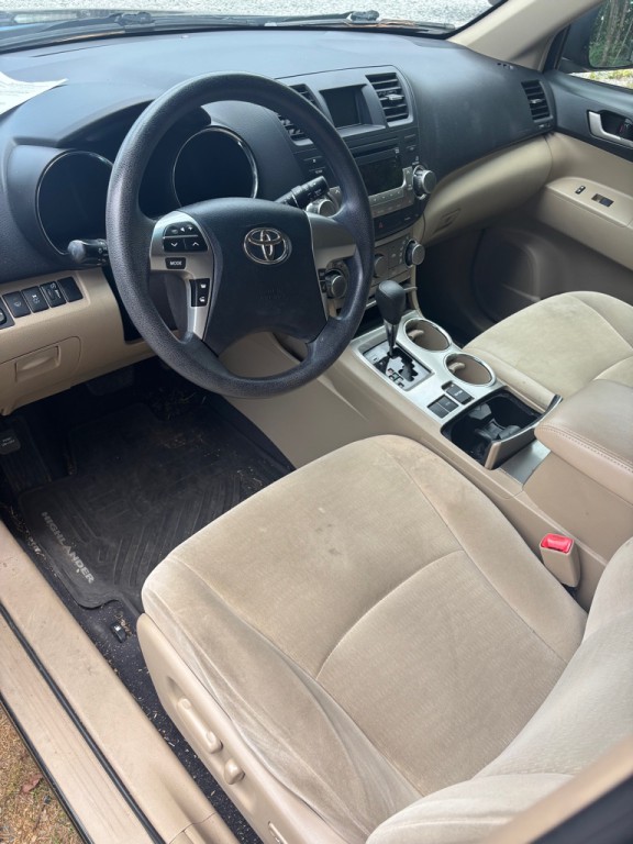 2011 Toyota Highlander Image 6