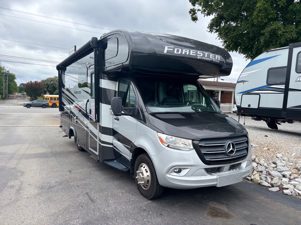 2020 Mercedes-Benz Sprinter Image 2