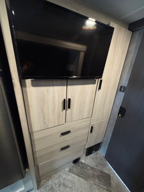 2020 Mercedes-Benz Sprinter Image 9