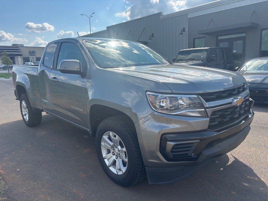 2022 Chevrolet Colorado Image 2