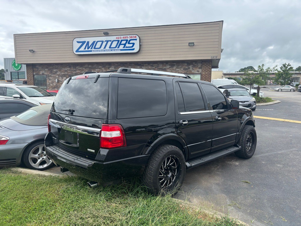 2017 Ford Expedition Image 2