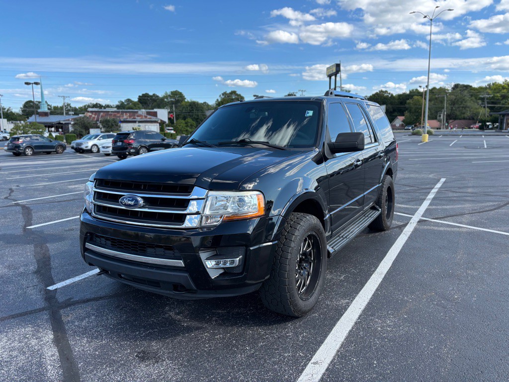 2017 Ford Expedition Image 2