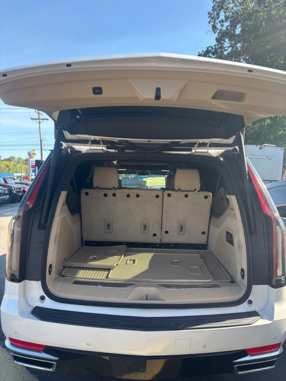 2021 Cadillac Escalade Image 13