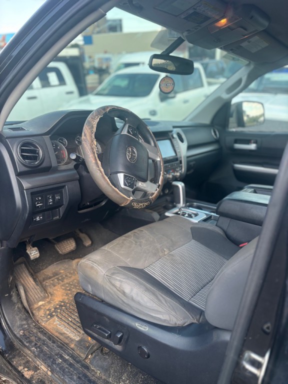 2017 Toyota Tundra Image 5