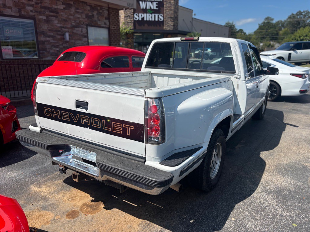 1995 Chevrolet C/K Image 3