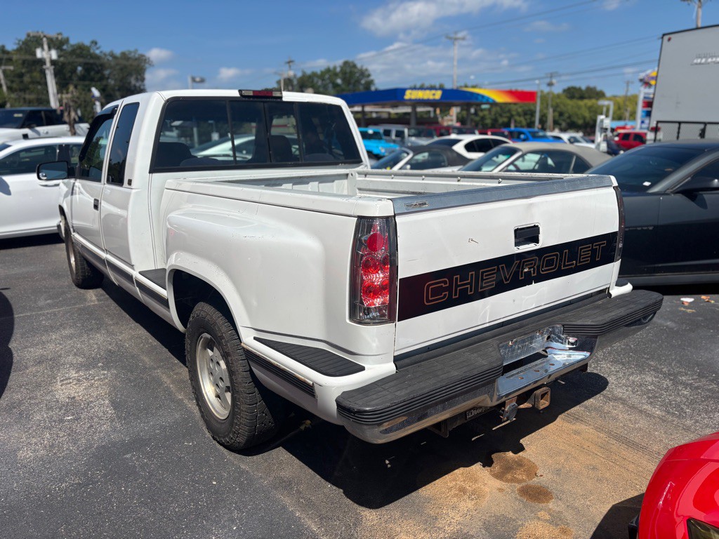 1995 Chevrolet C/K Image 4