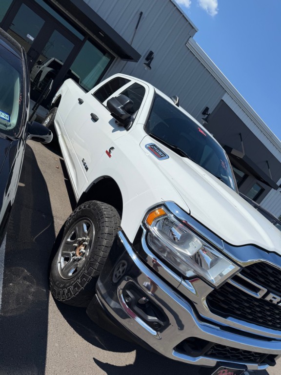 2022 RAM 2500 Image 2